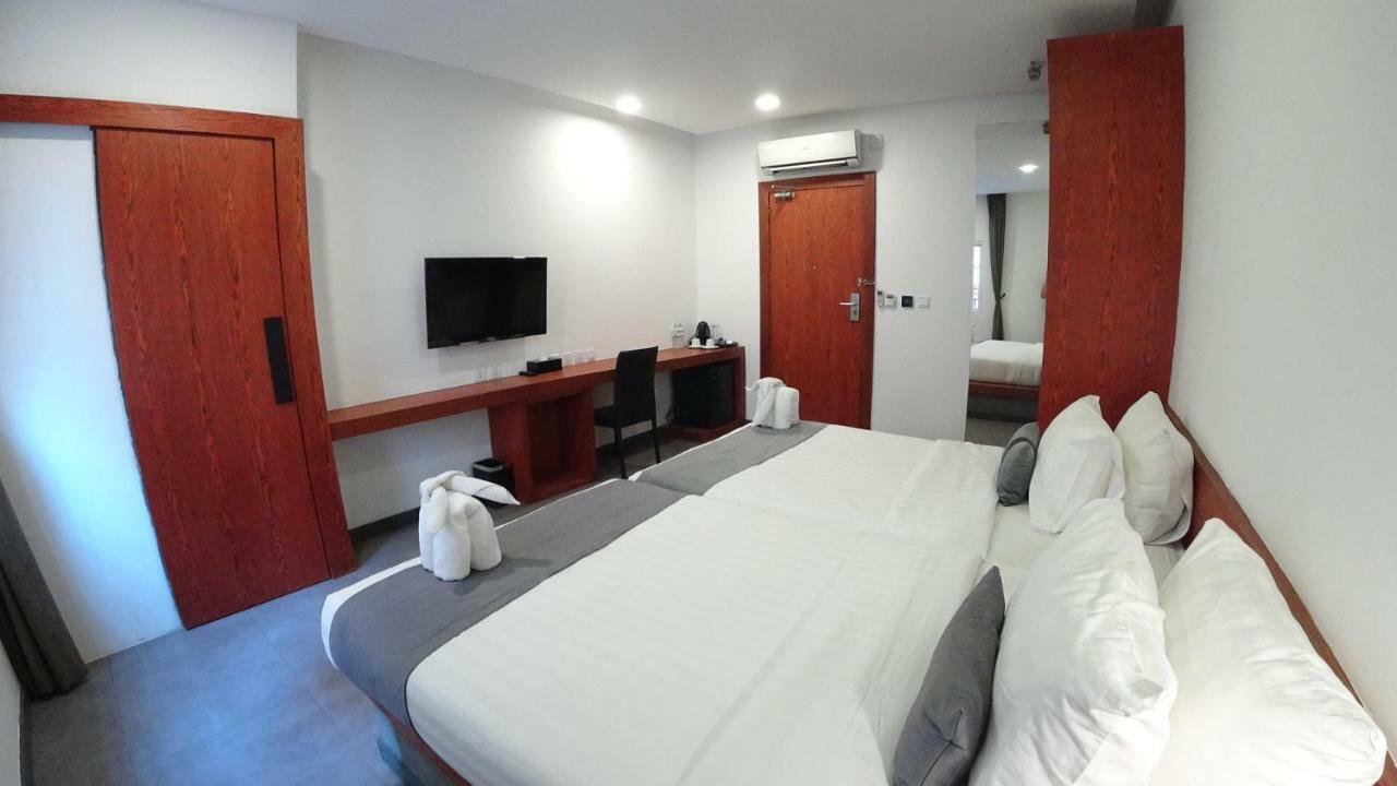 Hotel Records Phnom Penh Eksteriør bilde