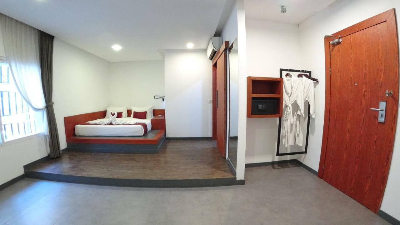 Hotel Records Phnom Penh Eksteriør bilde