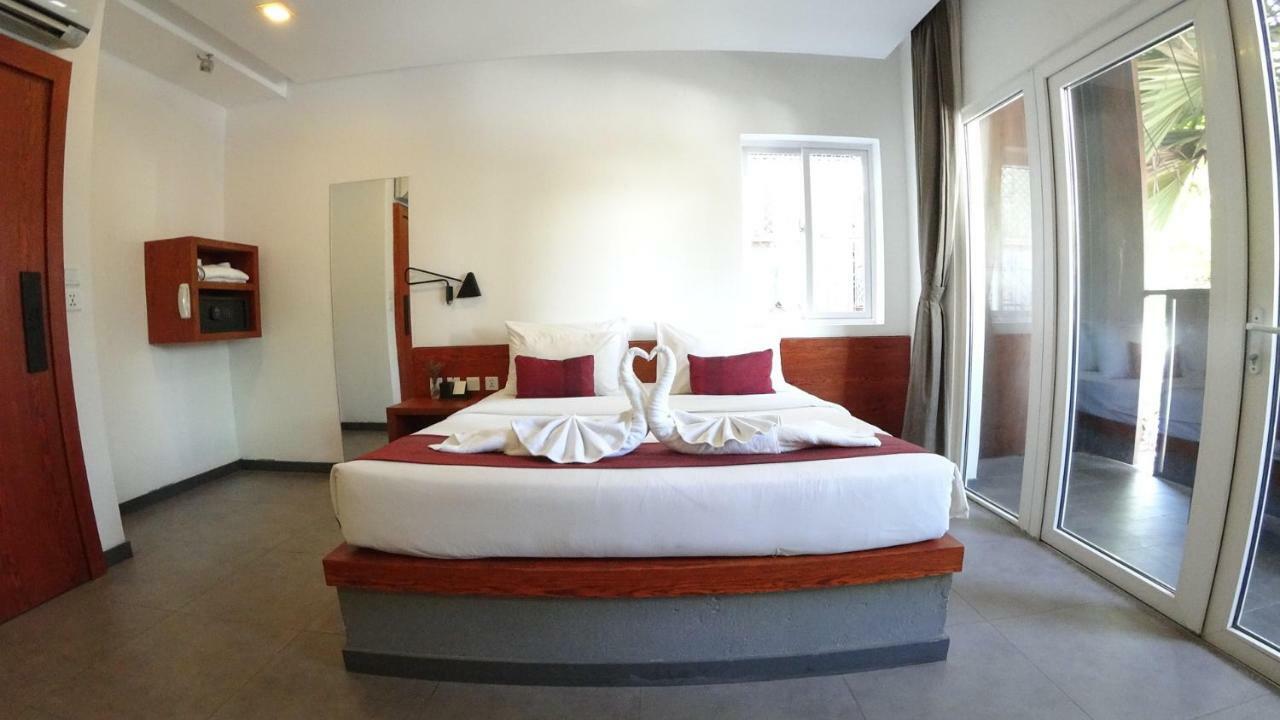 Hotel Records Phnom Penh Eksteriør bilde