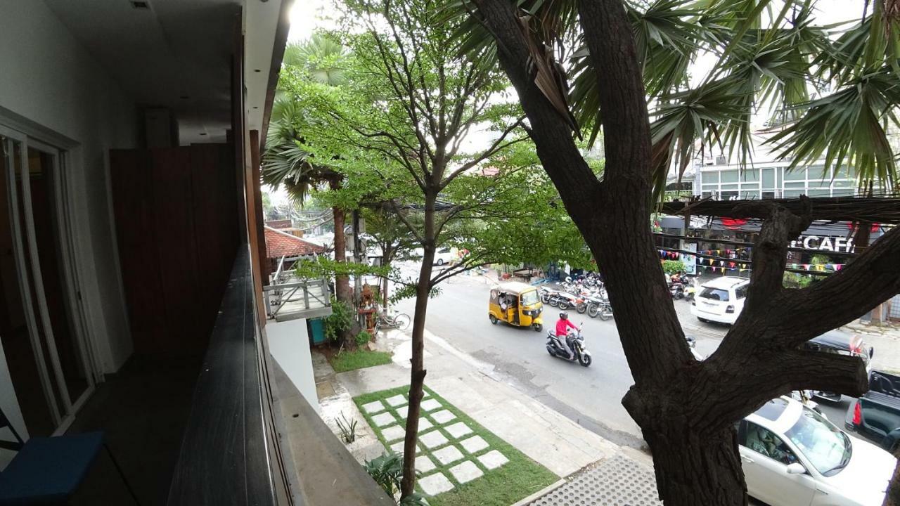 Hotel Records Phnom Penh Eksteriør bilde