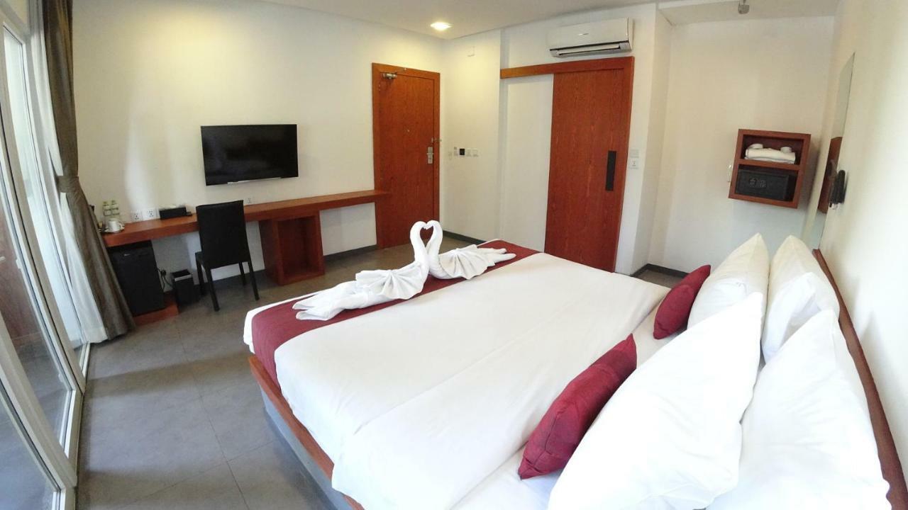 Hotel Records Phnom Penh Eksteriør bilde