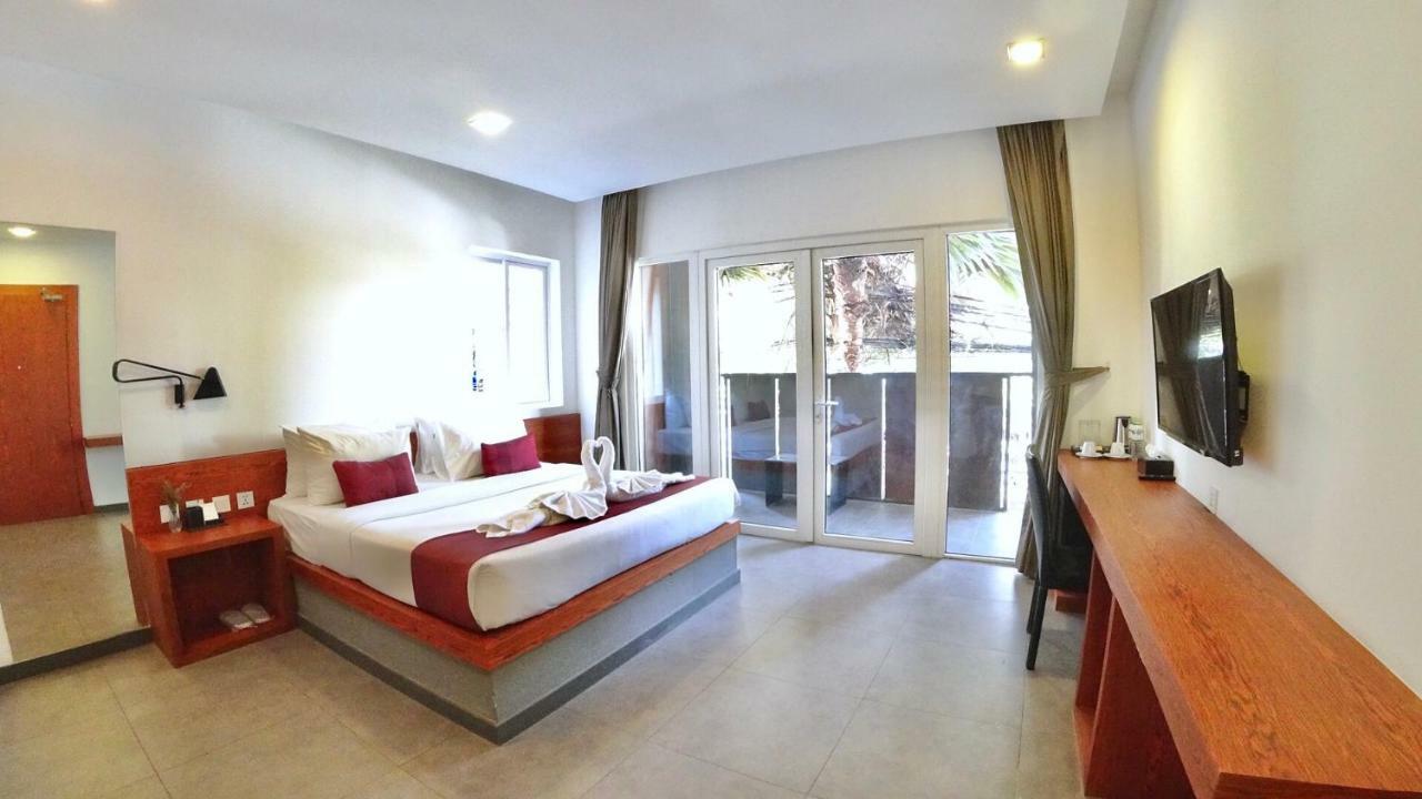 Hotel Records Phnom Penh Eksteriør bilde