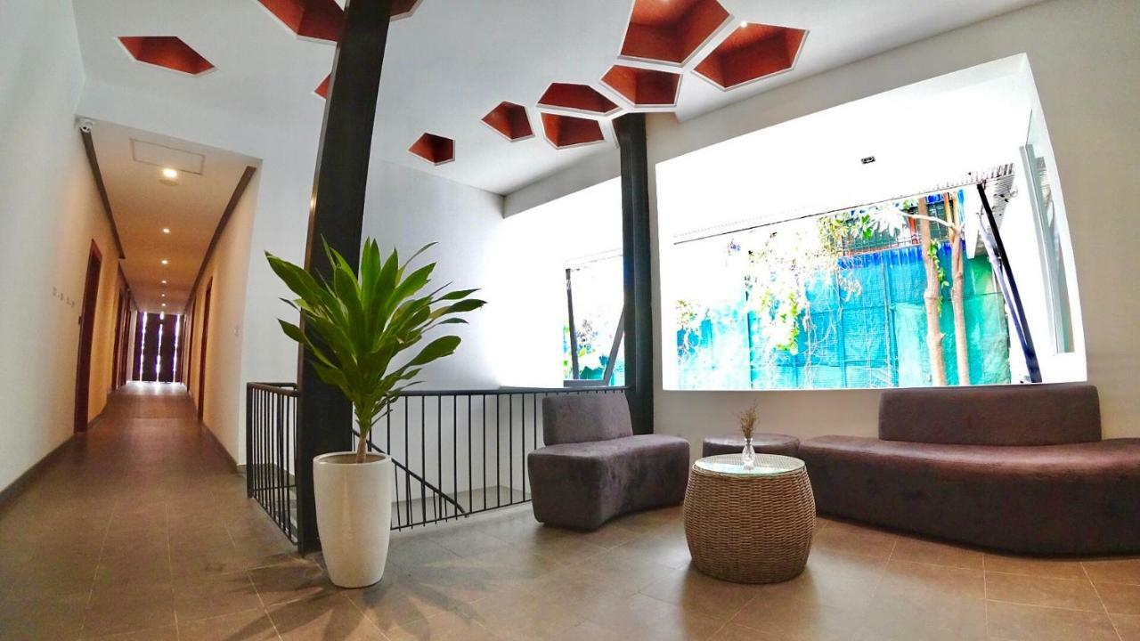 Hotel Records Phnom Penh Eksteriør bilde