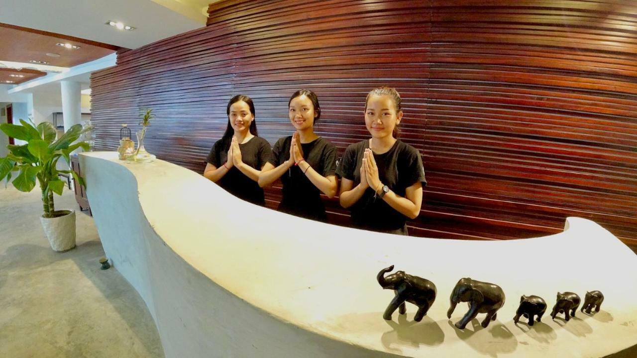 Hotel Records Phnom Penh Eksteriør bilde