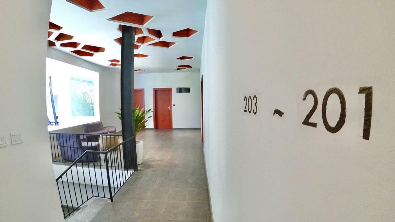 Hotel Records Phnom Penh Eksteriør bilde