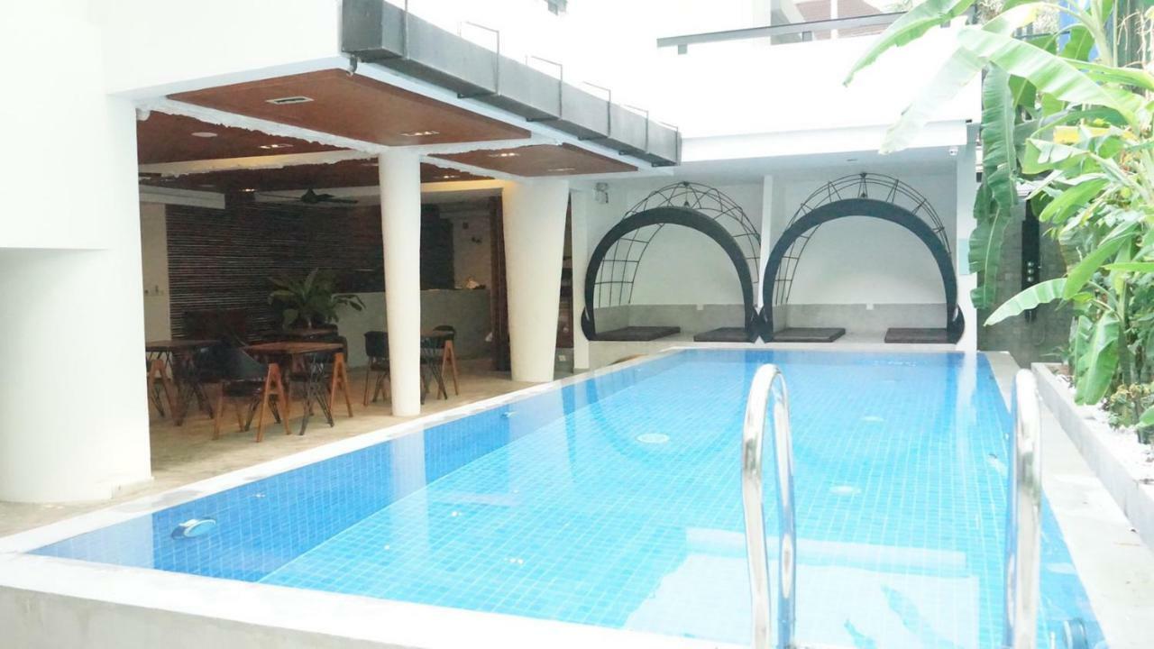 Hotel Records Phnom Penh Eksteriør bilde