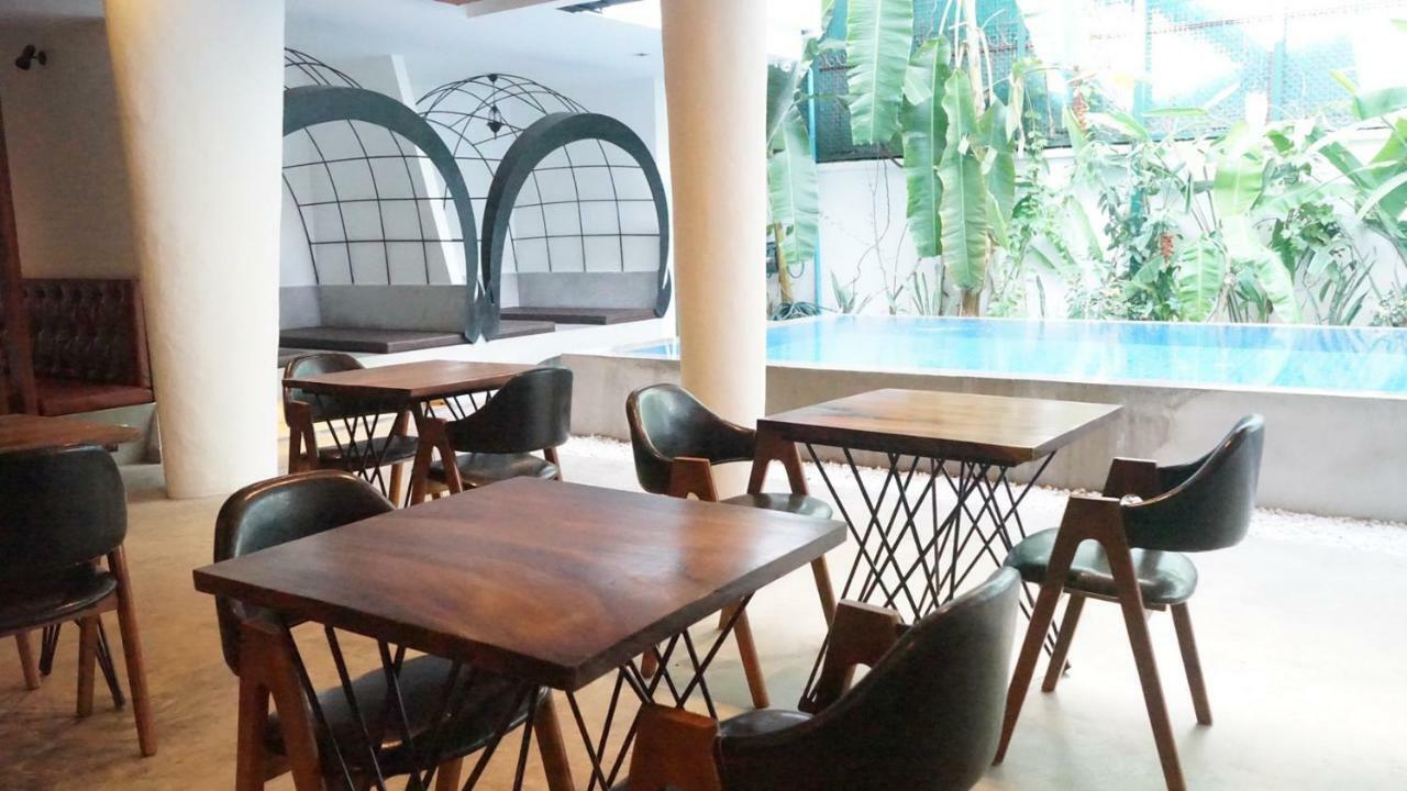 Hotel Records Phnom Penh Eksteriør bilde